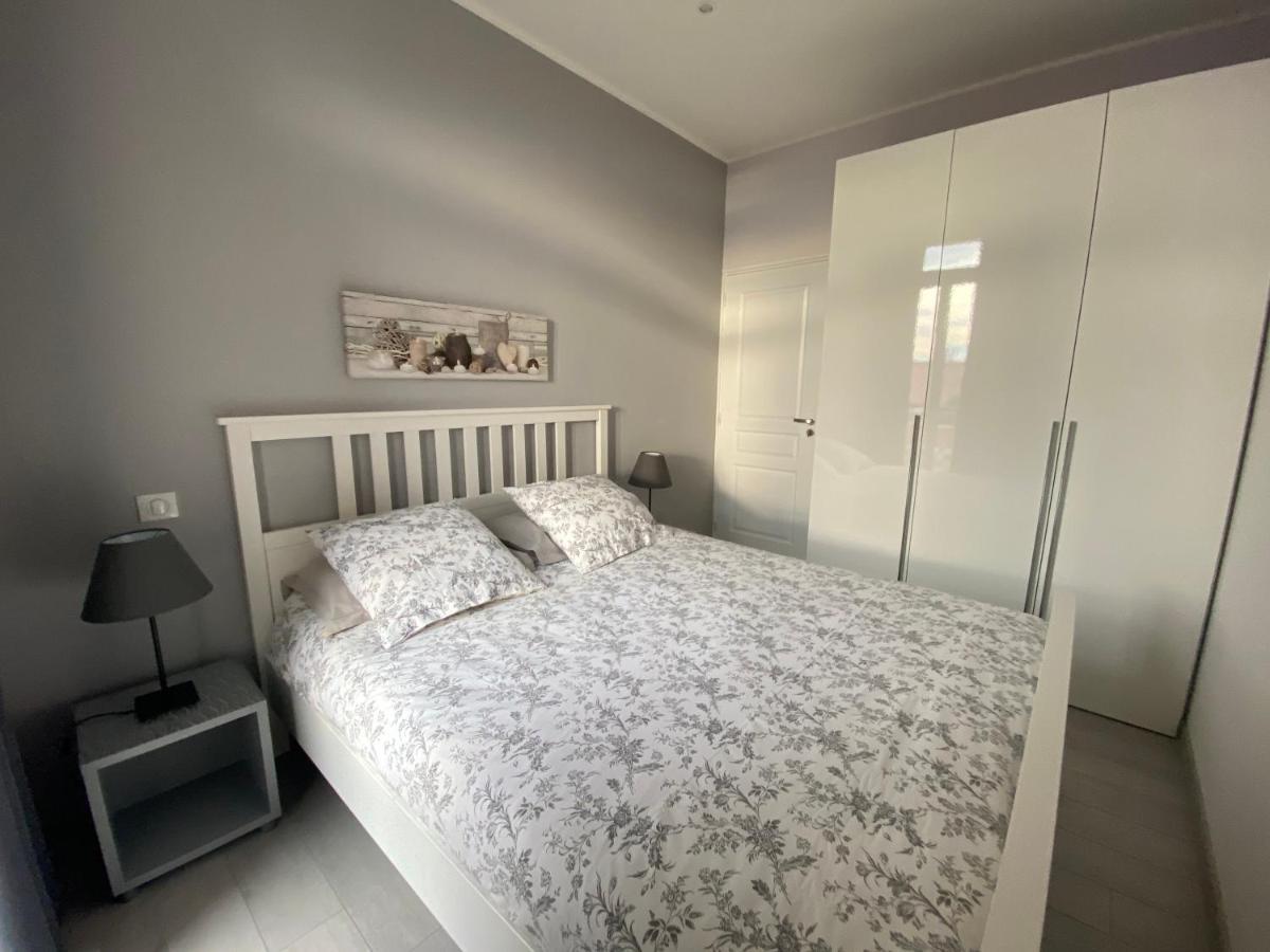 Agreable 3 Pieces Climatise Avec Vue Mer Et Parking Villefranche-sur-Mer Exterior photo