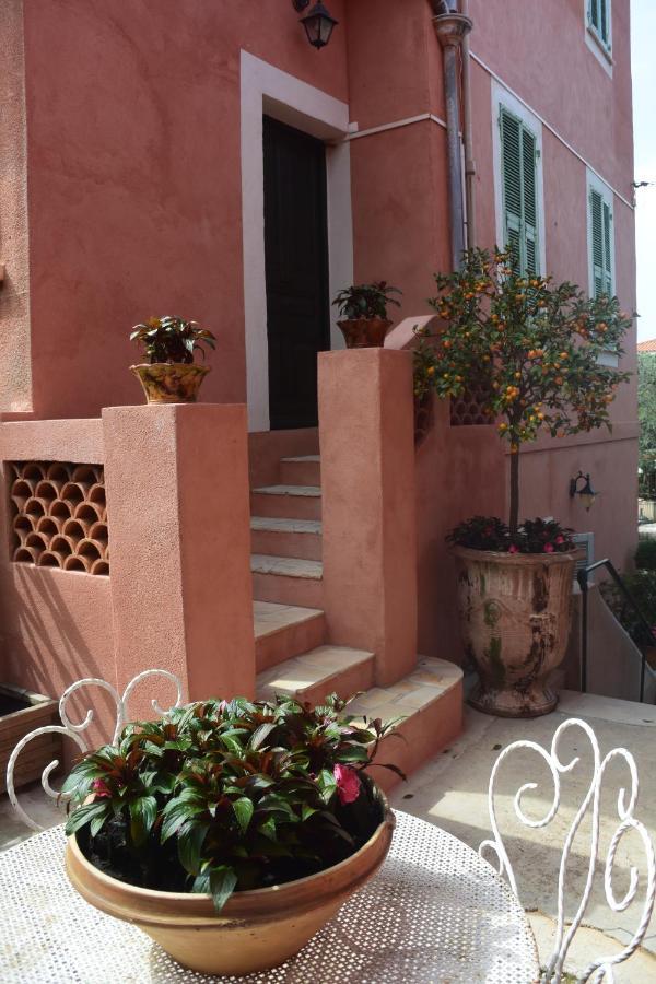 Agreable 3 Pieces Climatise Avec Vue Mer Et Parking Villefranche-sur-Mer Exterior photo