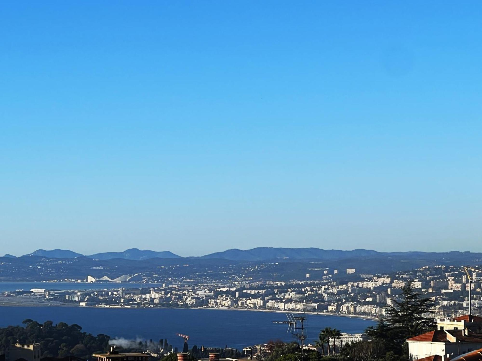 Agreable 3 Pieces Climatise Avec Vue Mer Et Parking Villefranche-sur-Mer Exterior photo